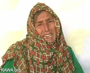 Gulsha, Sanobar's mother cries while talking to journalists.